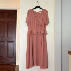 🌸✨ Gibson & Latimer Rose Pink Midi Wrap Dress w/ Short Sleeves
